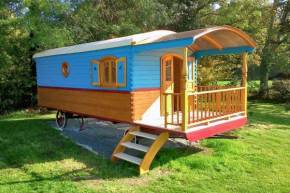 Bungalow charmant à Saint-Pardoux avec piscine partagée